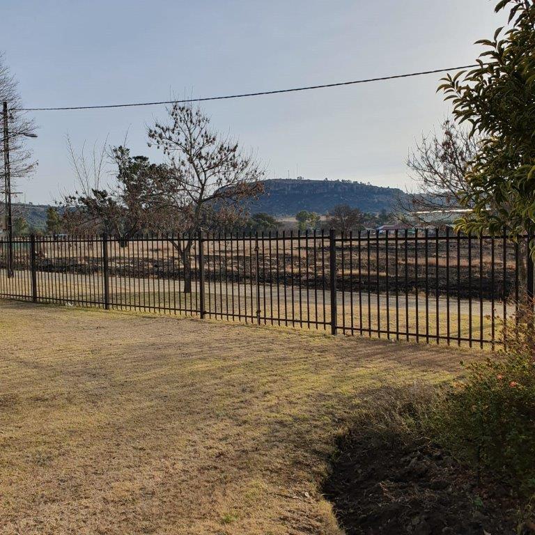 4 Bedroom Property for Sale in Ladybrand Free State